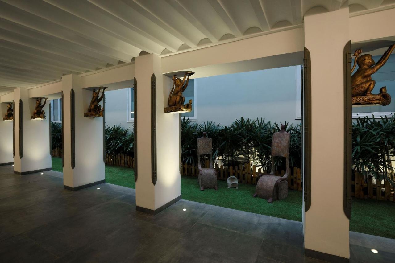 The Andhra Art & Craft Hotel Вишакхапатнам Экстерьер фото